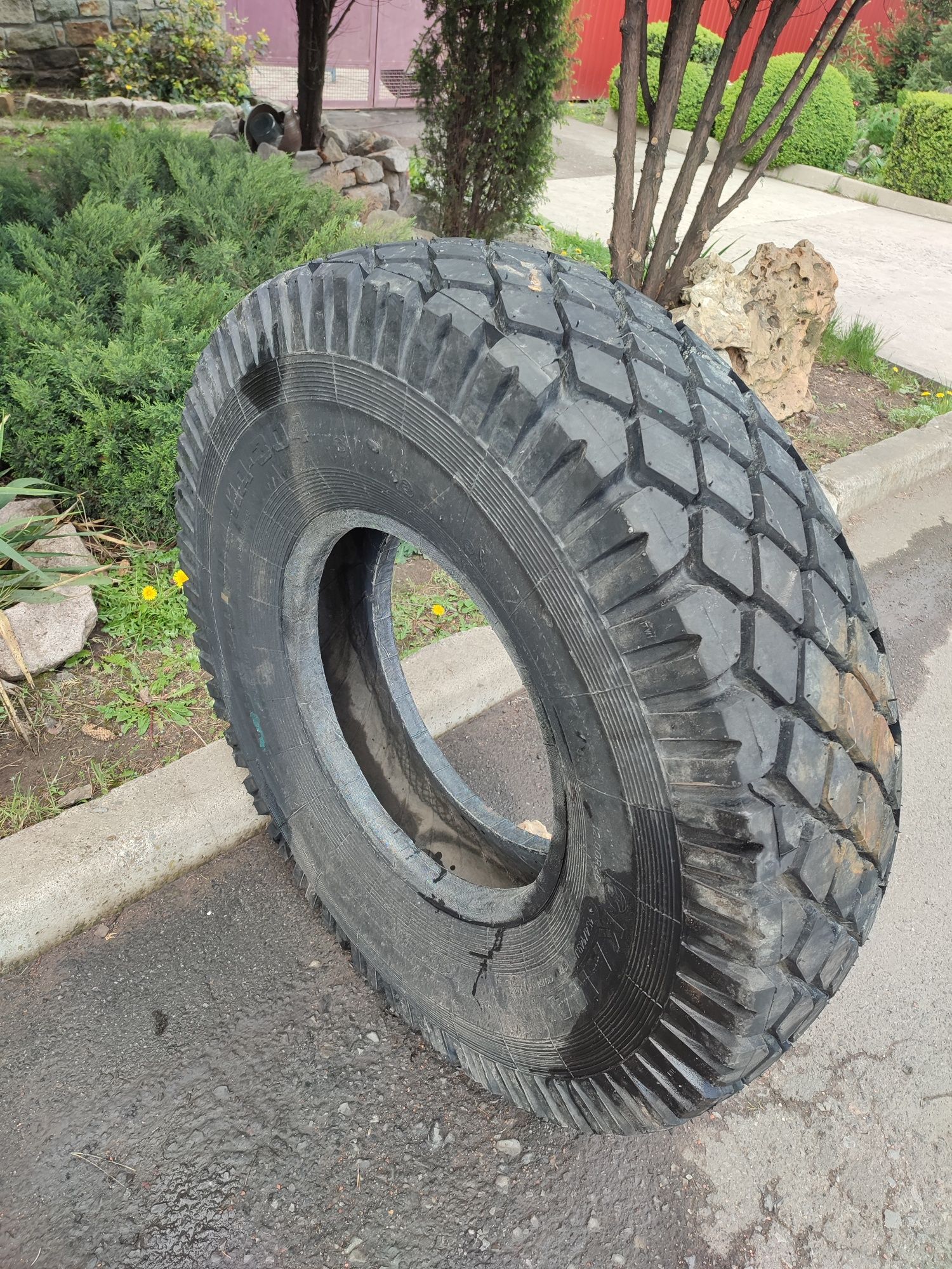 Грузовая шина Маз , КрАЗ Новая Kama, Dunlop 315/70,385/55r22,5