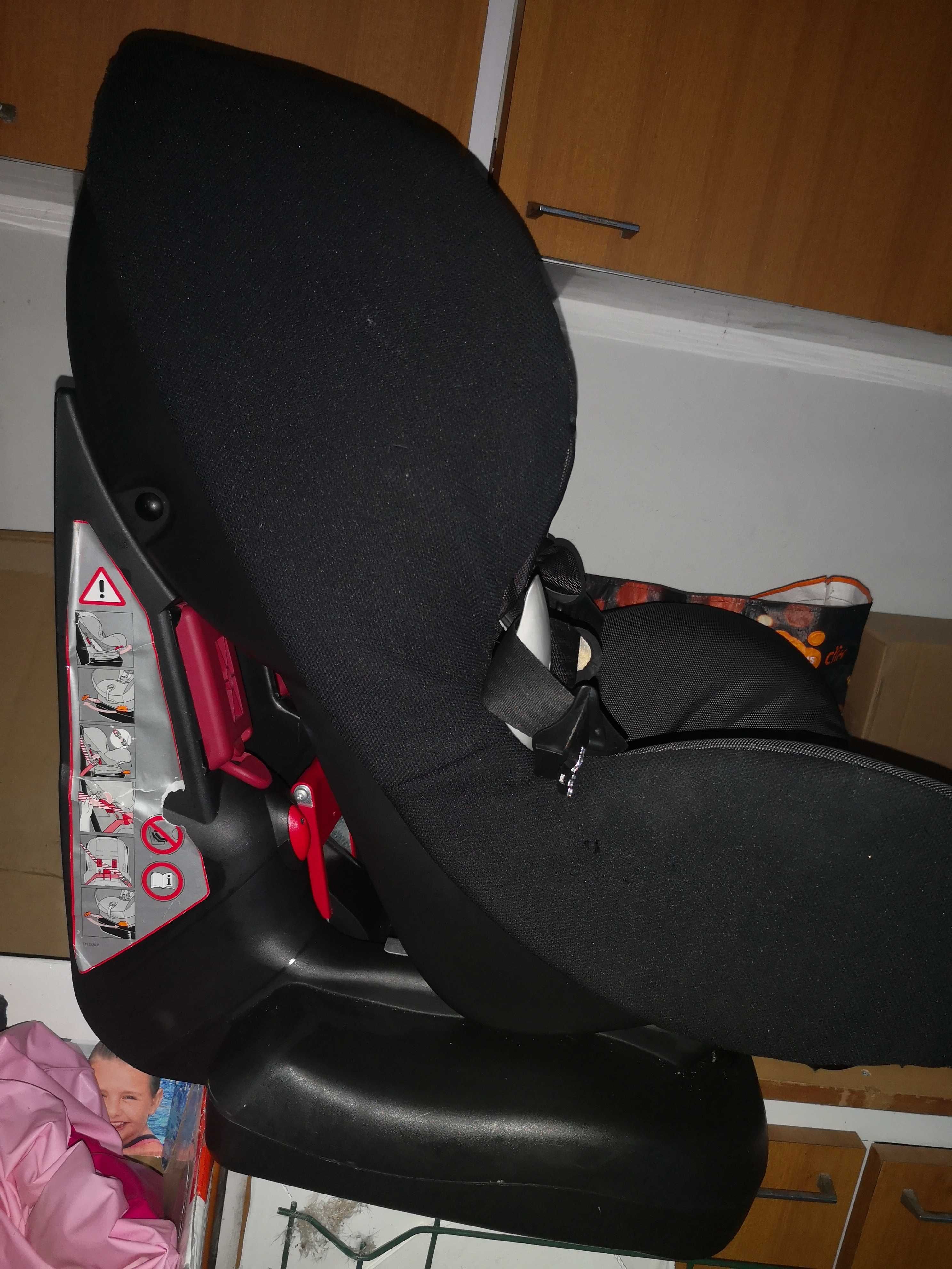 Cadeira automóvel bebé Maxi Cosi até 18kg