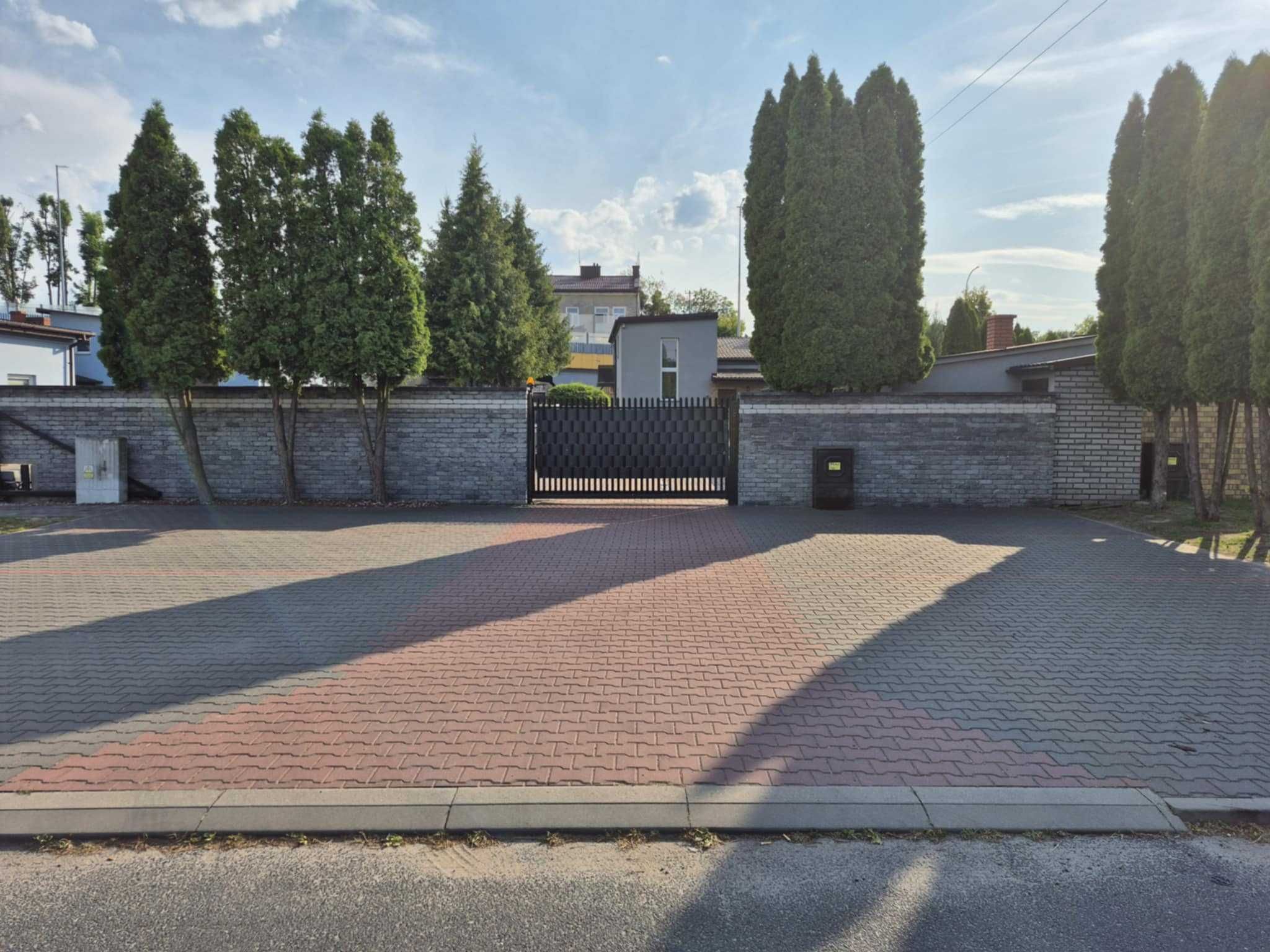 Sprzedam dom w dobrej lokalizacji !