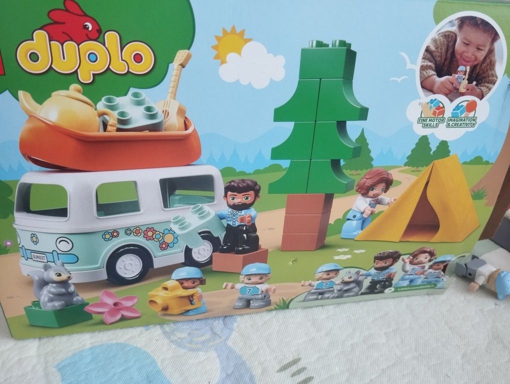 Zestaw LEGO Duplo biwak rodzinny kamping 10946