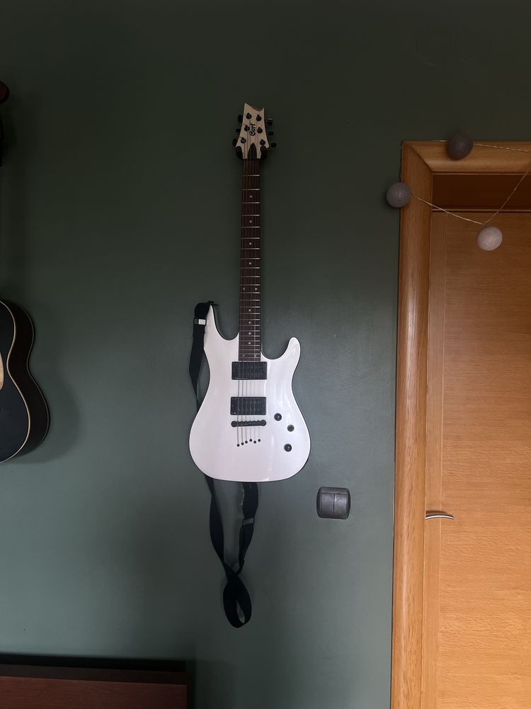 Gitara cort katana KX5 elektryczna biała plus wzmacniacz Laney LG20R
