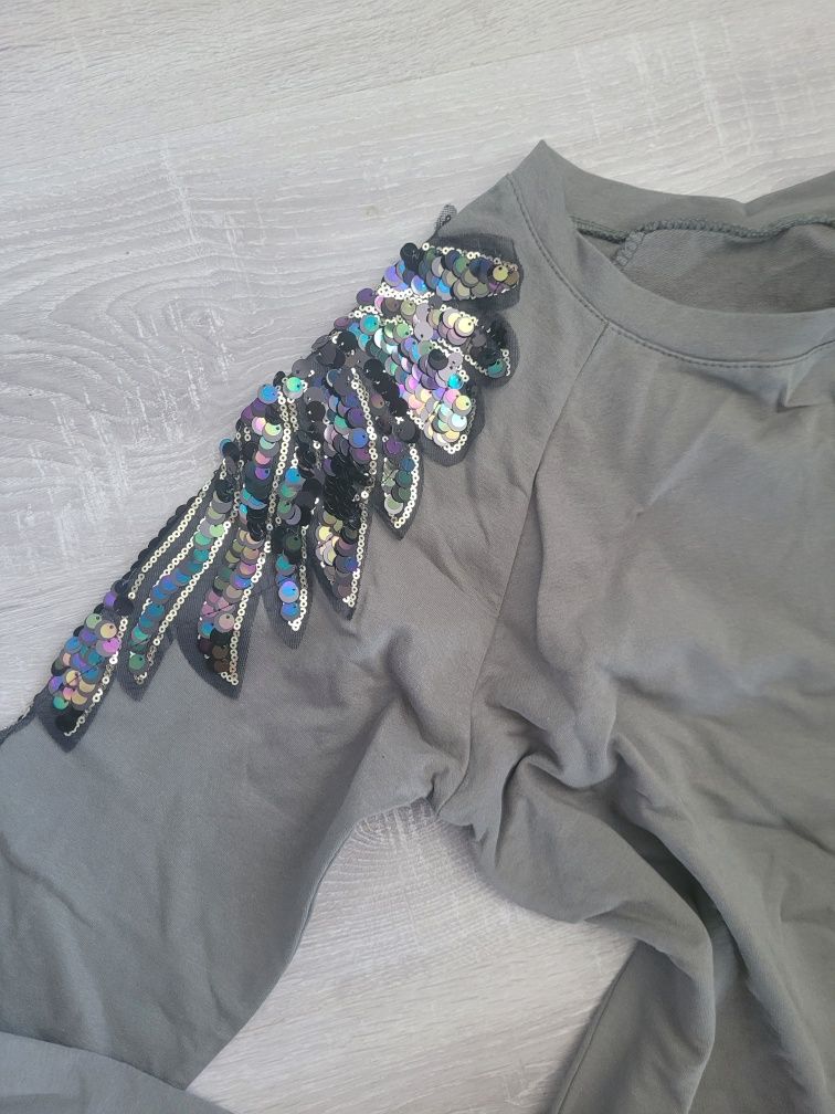 Dres w rozmiarze S khaki