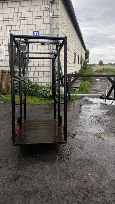 Poskrom do korekcji racic dla bydła