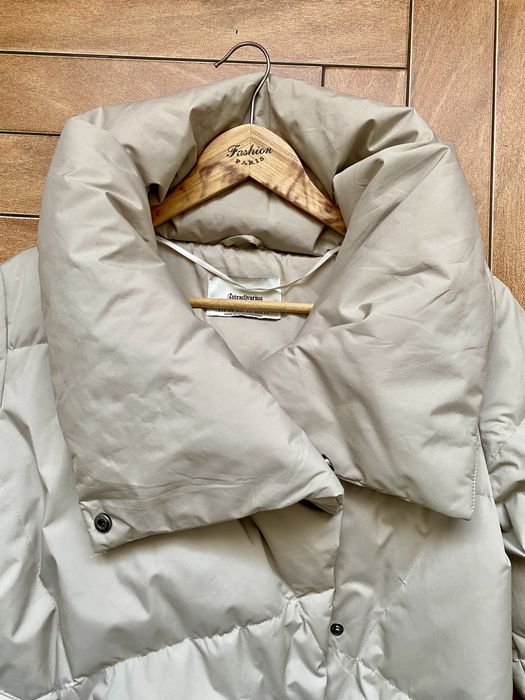 Женский длинный пуховик Stradivarius