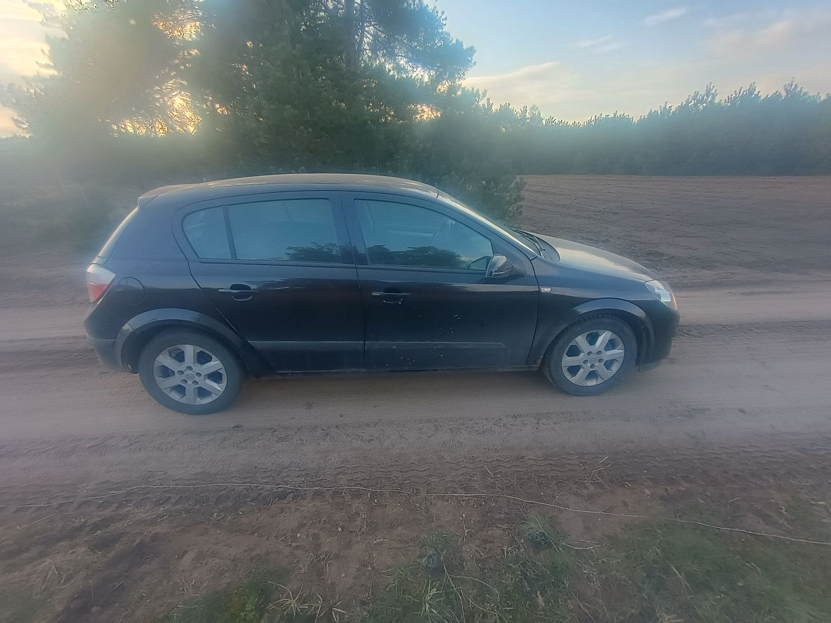 Sprzedam Opel Astra H 1.7