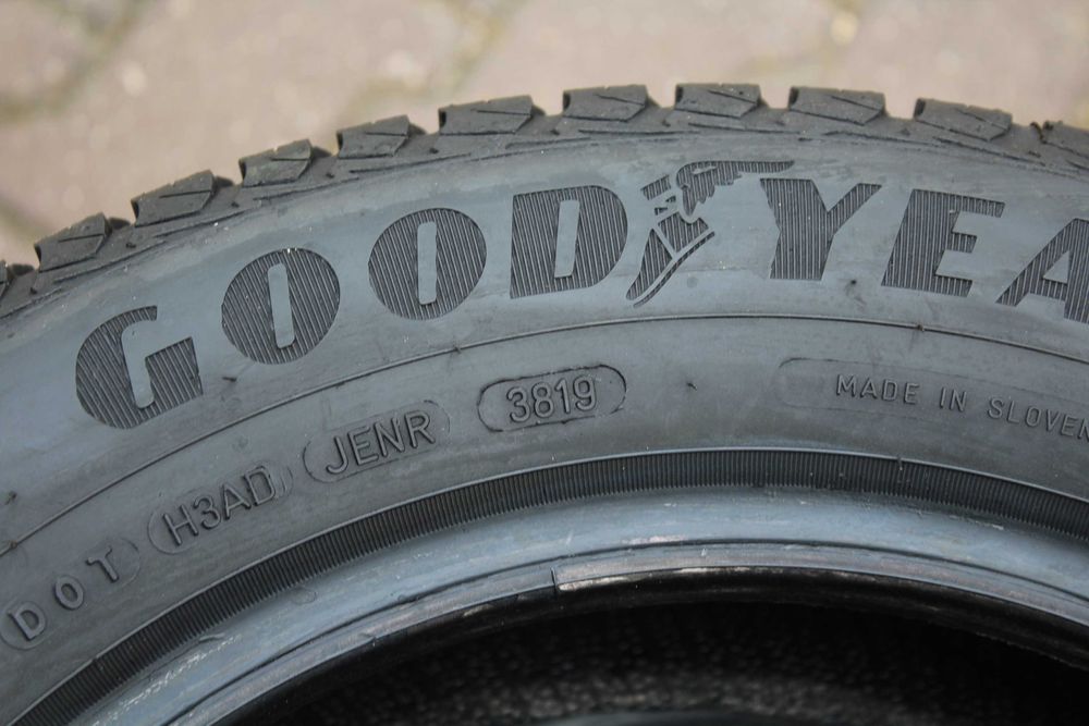 185 65 R15 Goodyear// Nexen