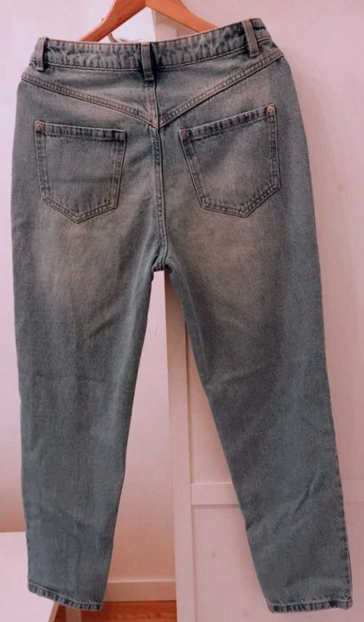 Jeansy Reserved straight z wysokim stanem. M 38