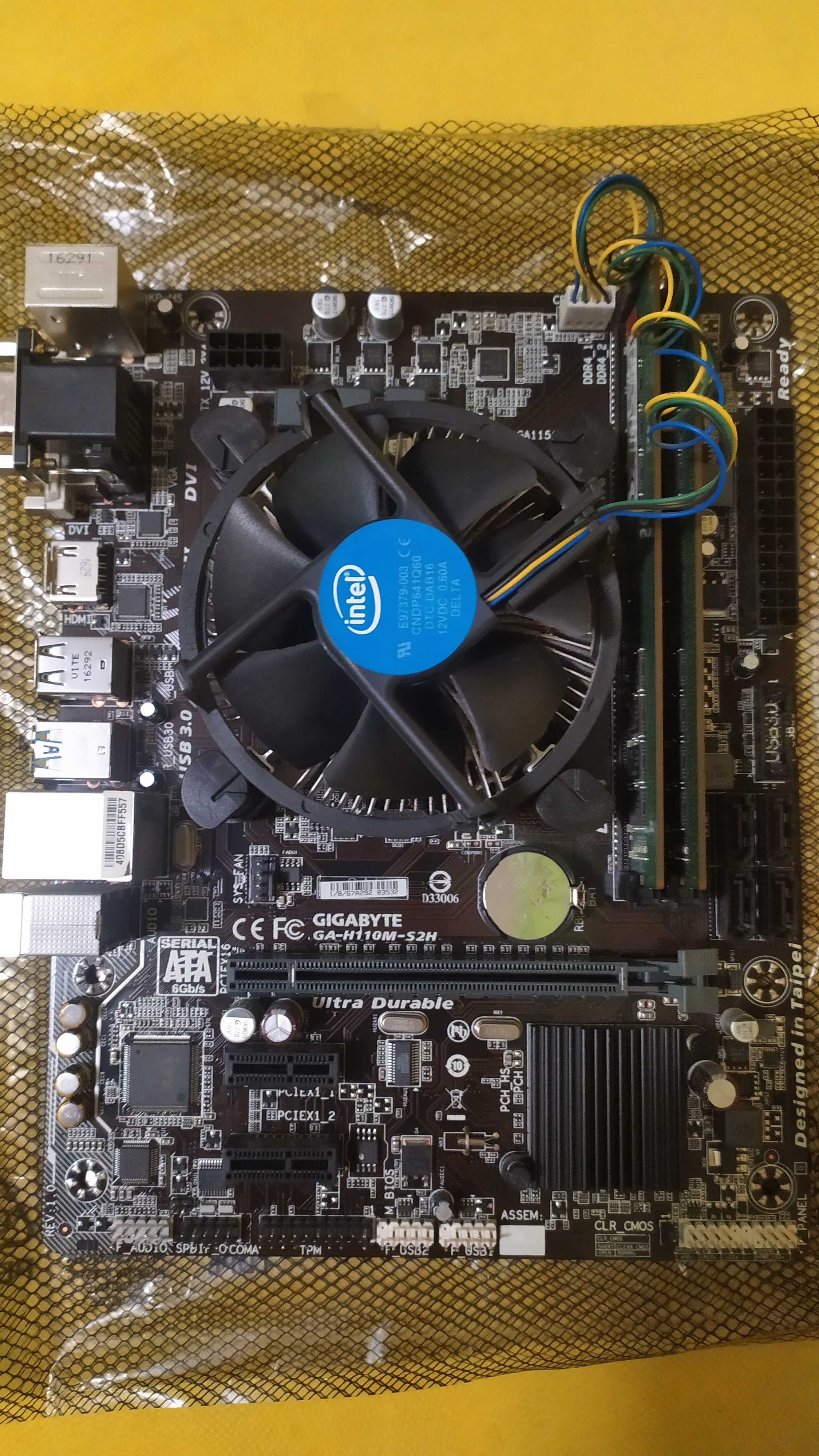 Asus GTX 1050 Ti + Intel Core i3-6100+Gigabyte GA-H110M-S2H