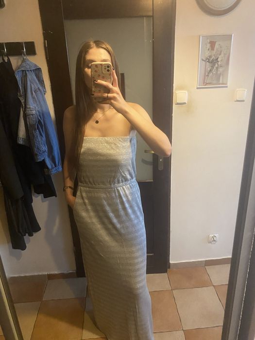 Szara długa sukienka