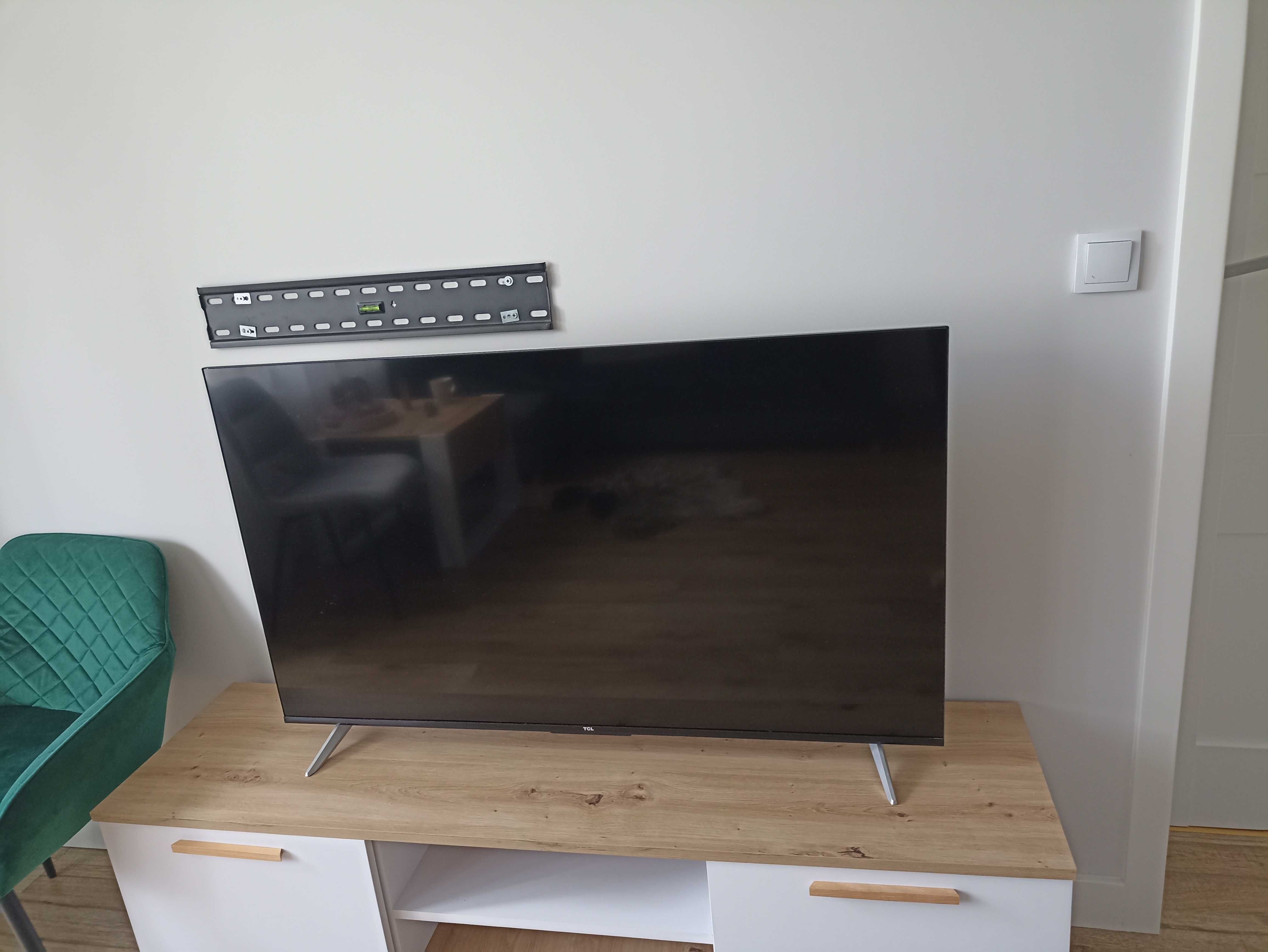 Telewizor tcl w bardzo dobrym stanie