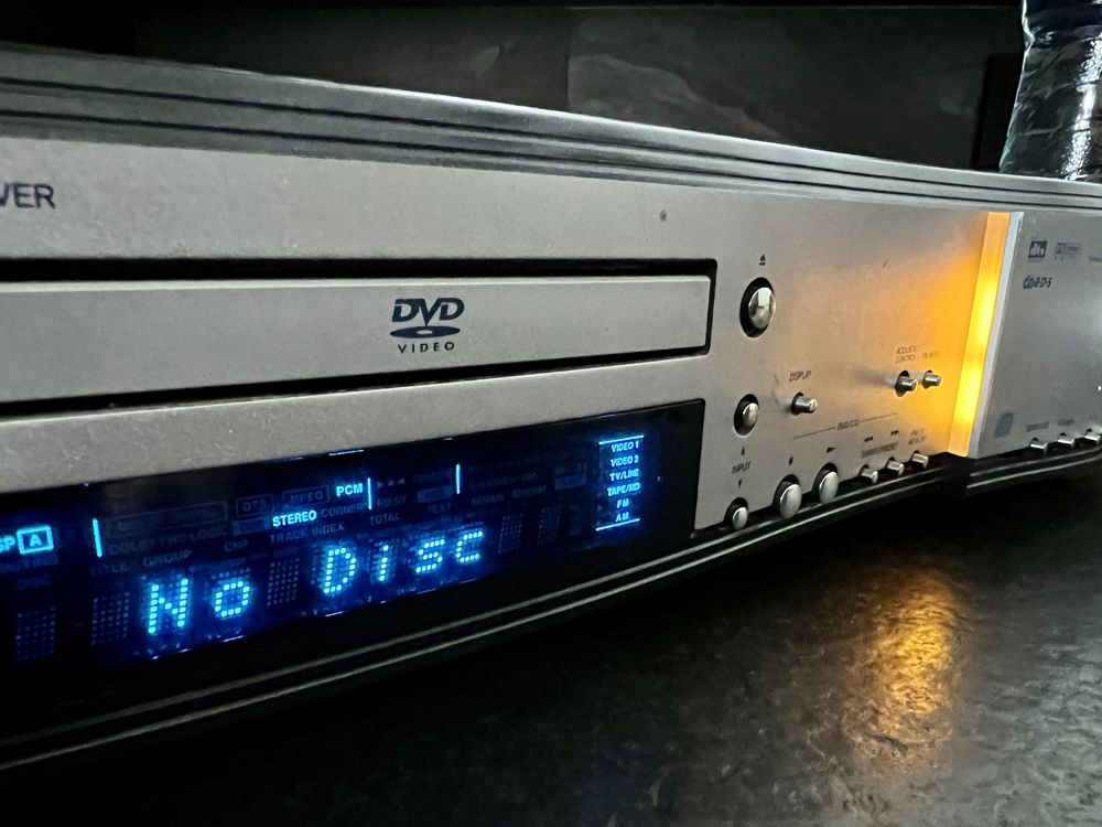 amplituner DVD ONKYO DR-S2.0 7.1