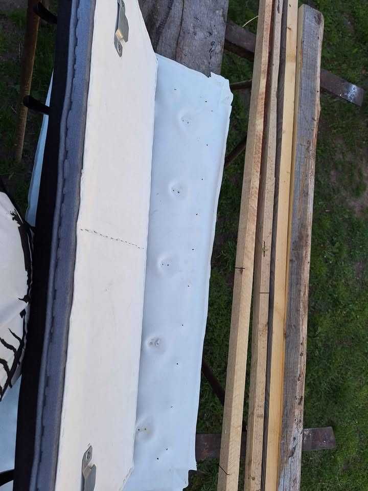 Sprzedam Pufe Pikowaną razem z wieszakiem