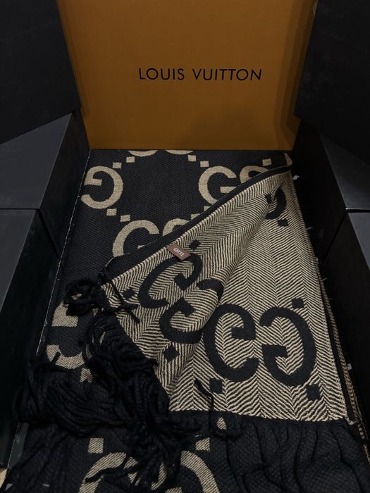 Nowy szalik szal idealny na zime