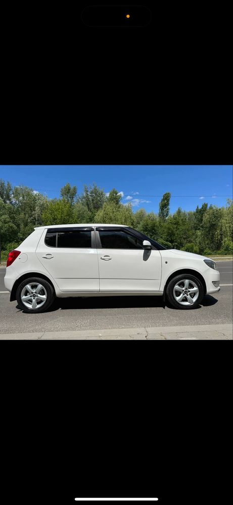 Оренда авто Fabia таксі кілометраж