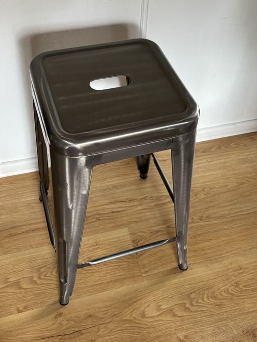 4 hokery metalowe wysokosc 61 cm