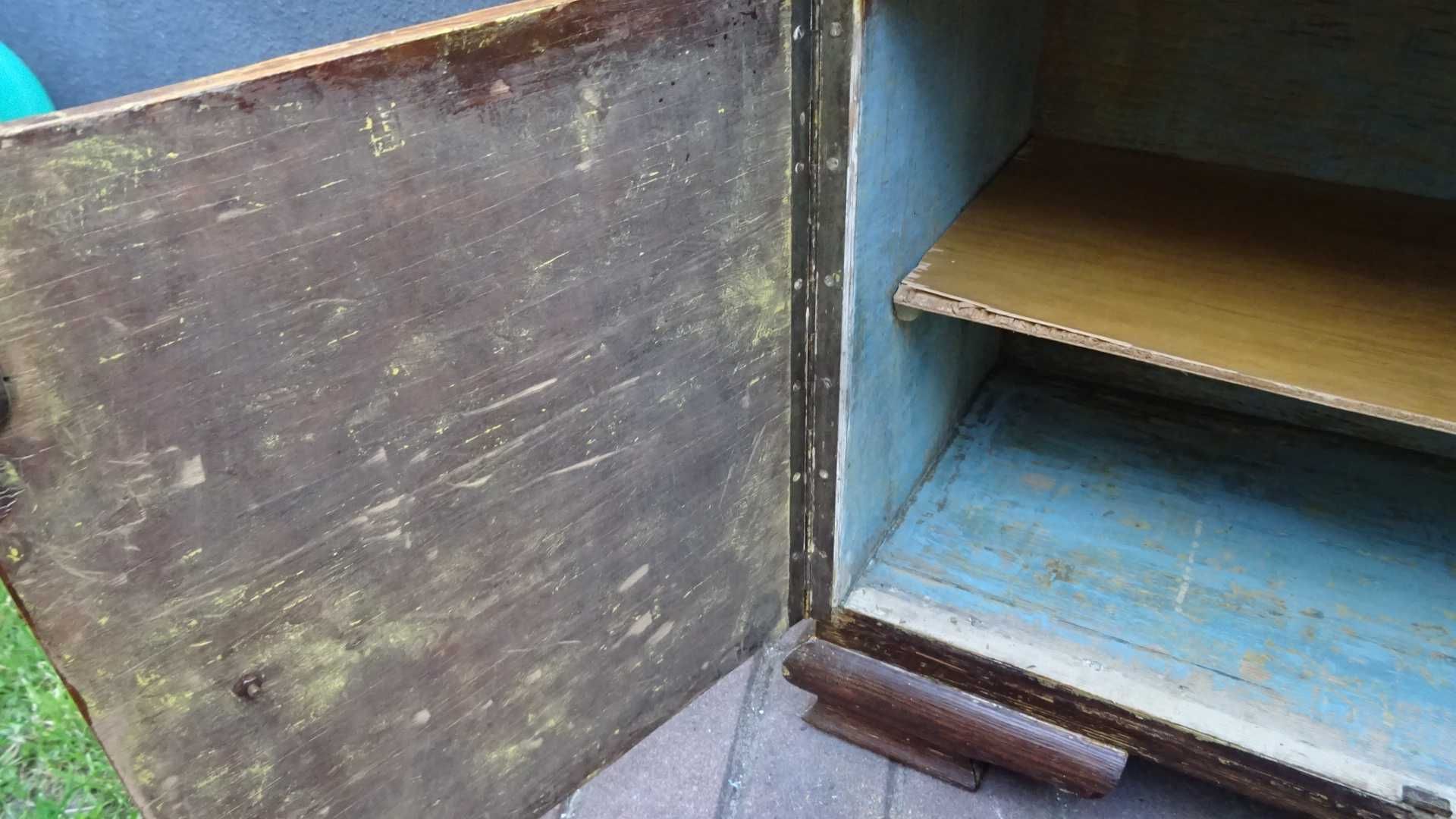 Sprzedam starą szafkę wodniarka po renowacji.