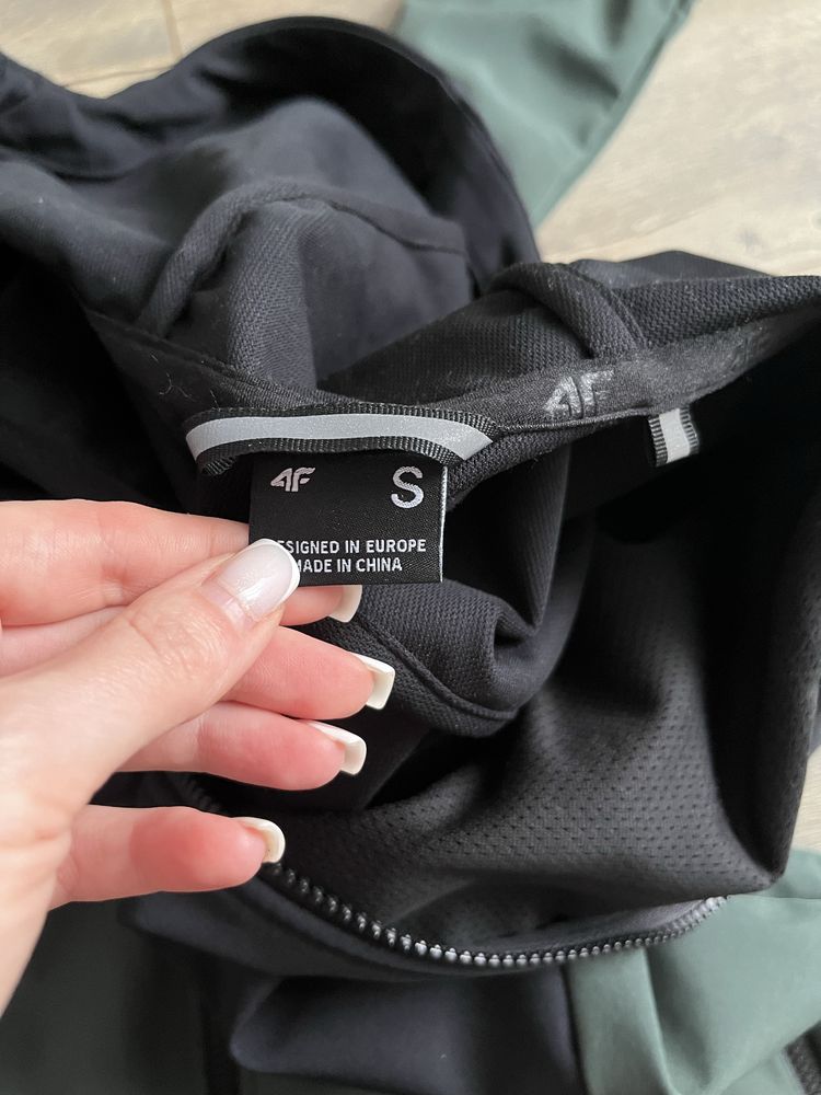 Куртка демісезонна чоловіча 4F мембрана Softshell Jacket/ Вітровка 4F