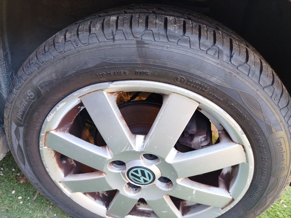 Jantes VW pólo com pneus como novos 195/50 R15
