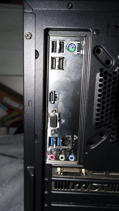Komputer do gier + klawiatura Razer | i5-7600 | GTX 1050Ti