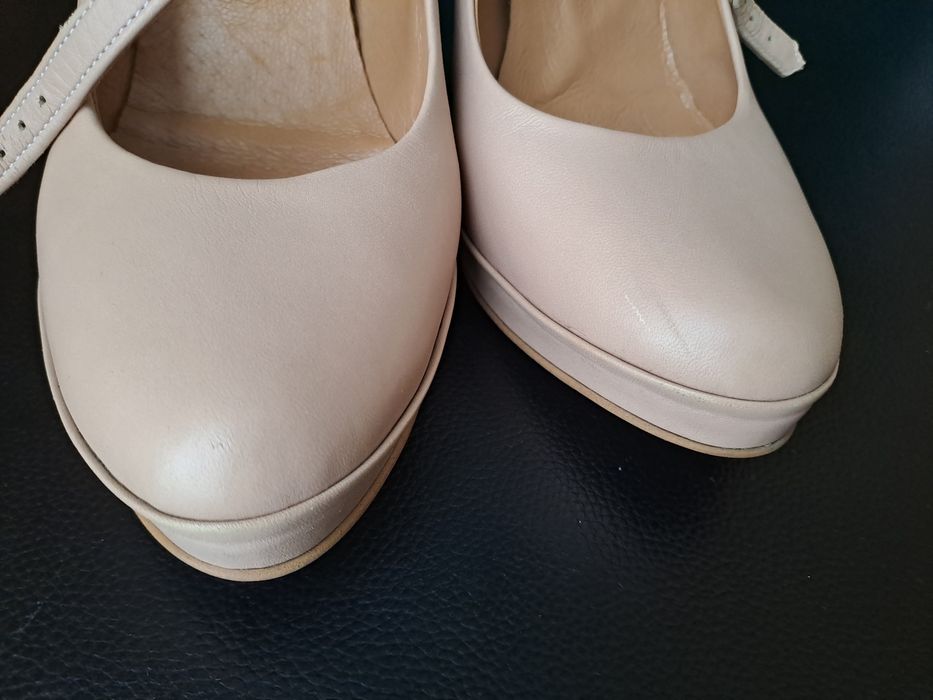 Szpilki nude / beżowe