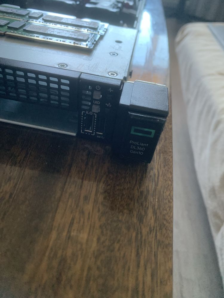 Сервер HP ProLiant DL360 Gen10 (8 x 2.5 SFF)