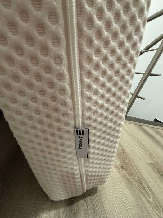 Colchão IKEA ÅBYGDA de espuma, firme/branco, 160x200 cm (bom estado)