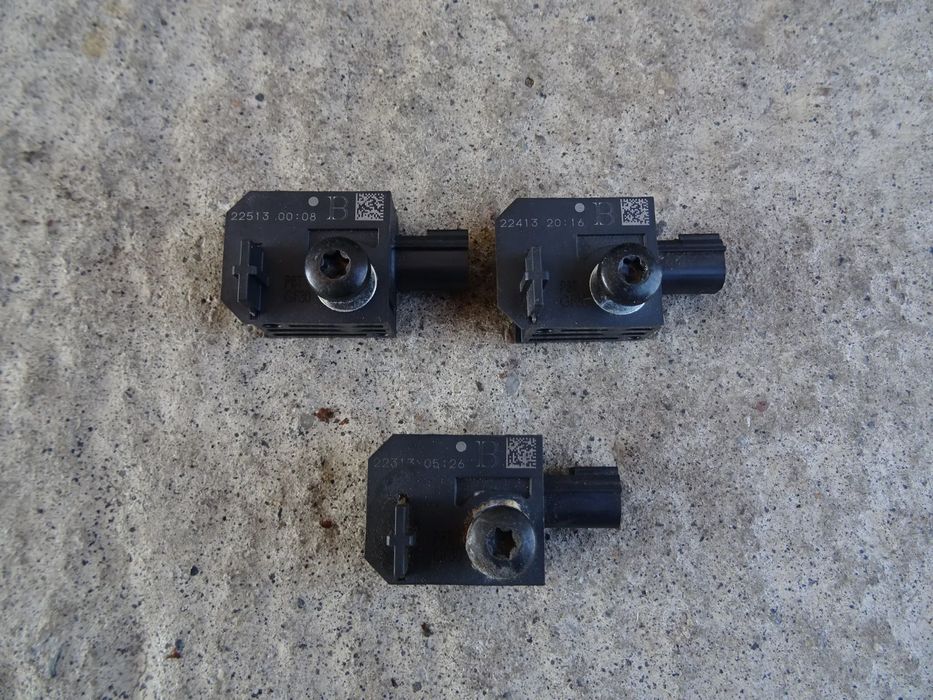 CZUJNIK ZDERZENIOWY SENSOR UDERZENIA OPEL ZAFIRA C TOURER ASTRA J MERIVA B