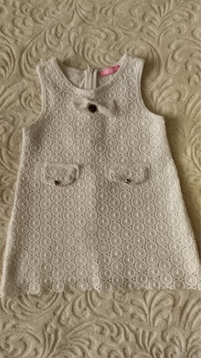 Біле плаття для дівчинки на 3р