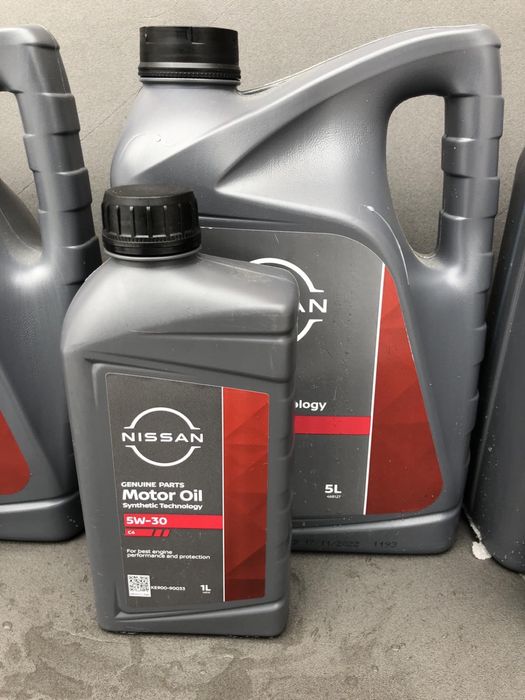 Масло 5w30/масло 10w40/Nissan 5w30 5L C4 - 1469/Nissan 5w40 5л -1459