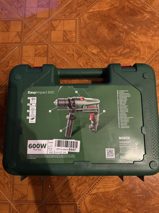 Berbequim Bosch EasyImpact 600W c/ percussão