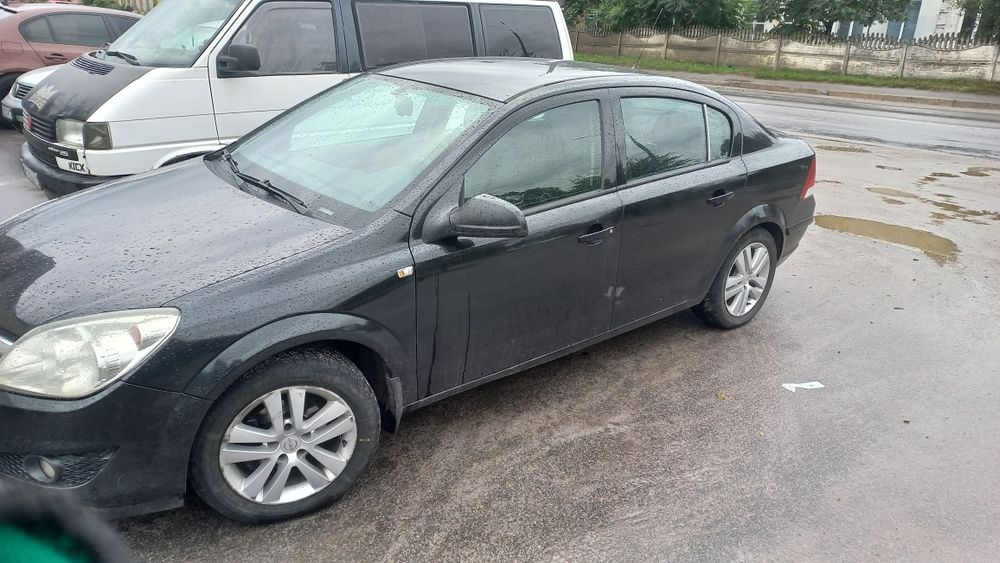 Продам надійне авто Опель Астра н 1.6.Сів і поїхав.Вкладень