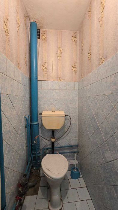 Продам 2-х кімнатну квартиру в центрі міста