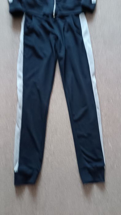 Продам спортивний костюм жіночий