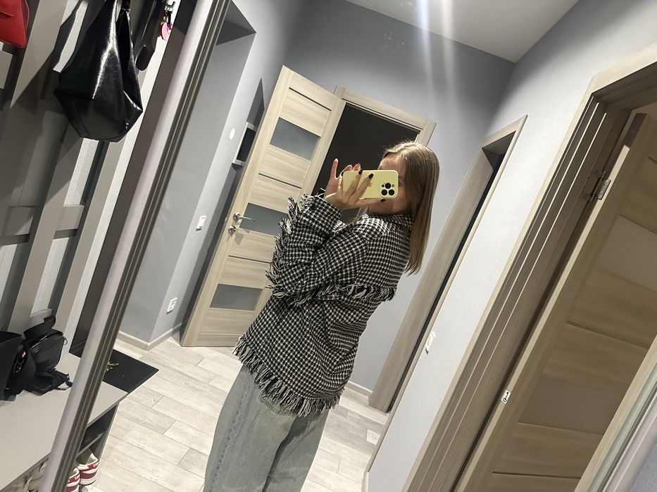 Продам куртку ZARA