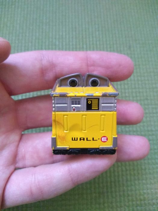 WALL-E zabawka ;