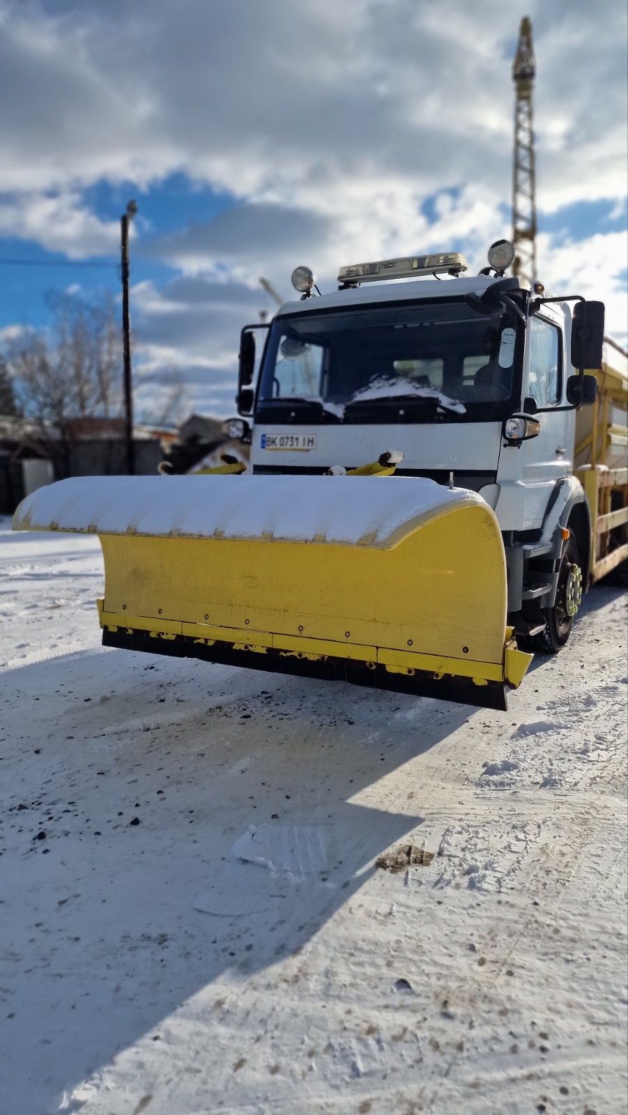 Продається снігоприбиральна машина Mercedes Axor 2012 року випуску