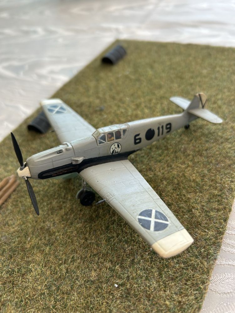 model myśliwca Messerschmitt Bf-109E w skali 1:72 Legion Condor