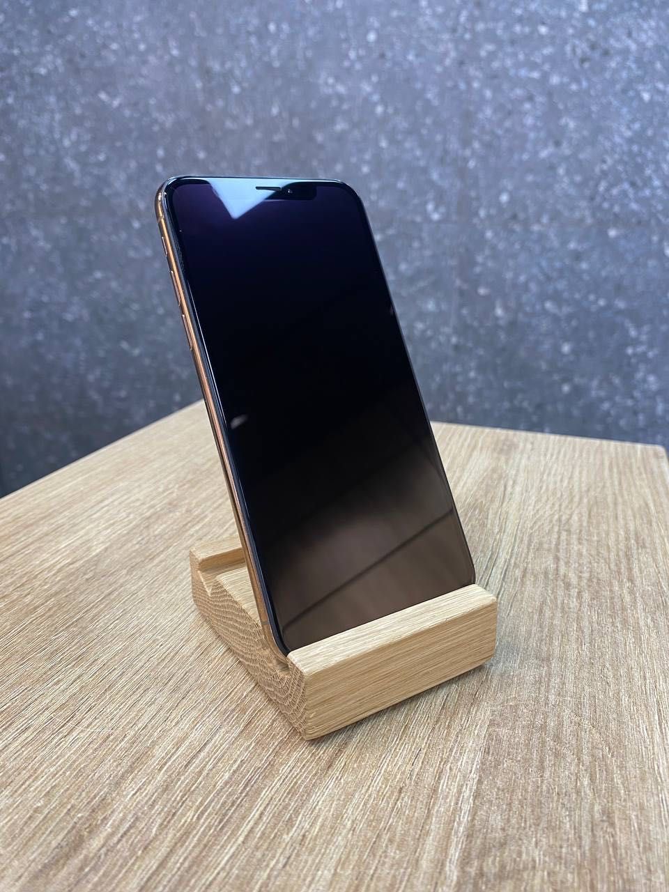 Вживаний Xs gold 64 gb  Пл.Ринок, 14