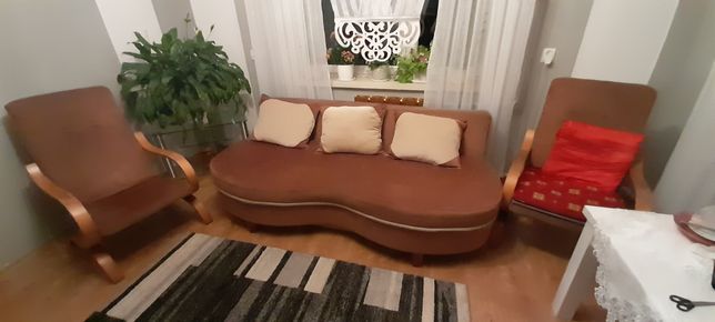 Sofa brązowa  plus fotele