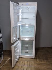 Холодильник під забудову Liebherr ICBN 3356. Premium Biofresh