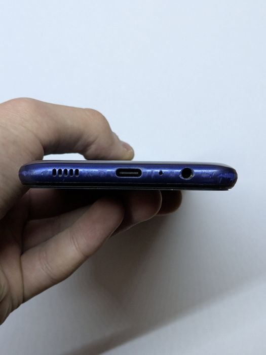 Продам смартфон samsung a03s в хорошому стані