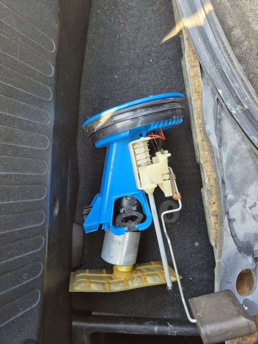 Bmw e36 328i m52 pompka paliwa oryginalna sprawna