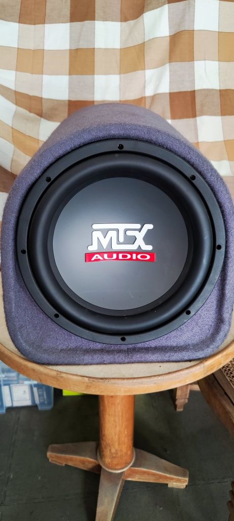 Subwoofer MTX e Amplificador Pioneer