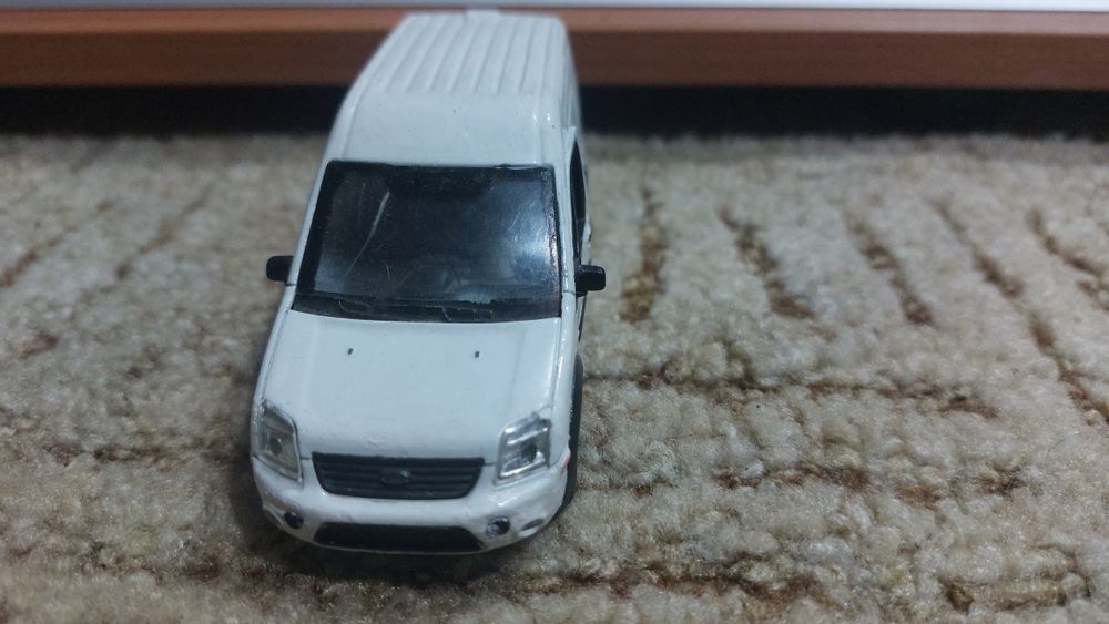 Машинка Ford Transit Connect Welly