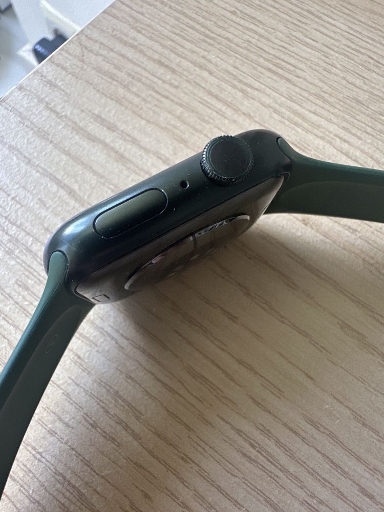 Apple watch 7 45мм в гарному стані