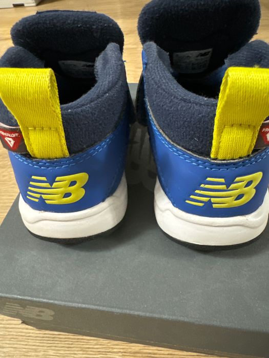 Утепленные детские кроссовки New Balance