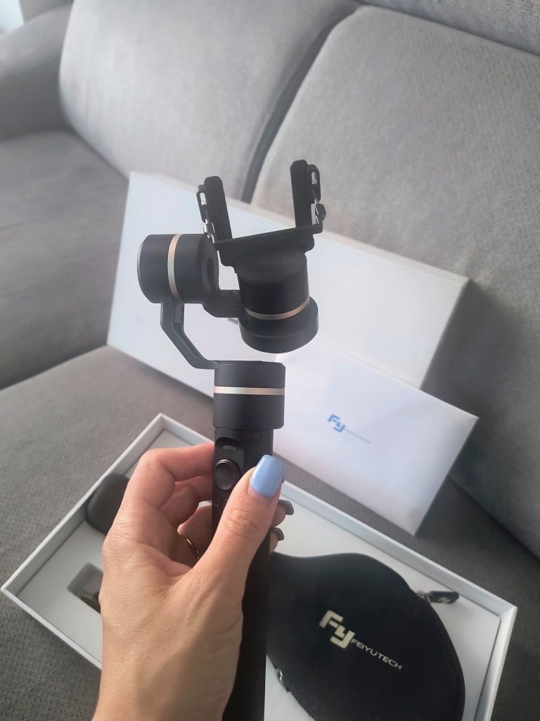 Gimbal do GoPro. G5 3-Axis Handheld. Feiyutech