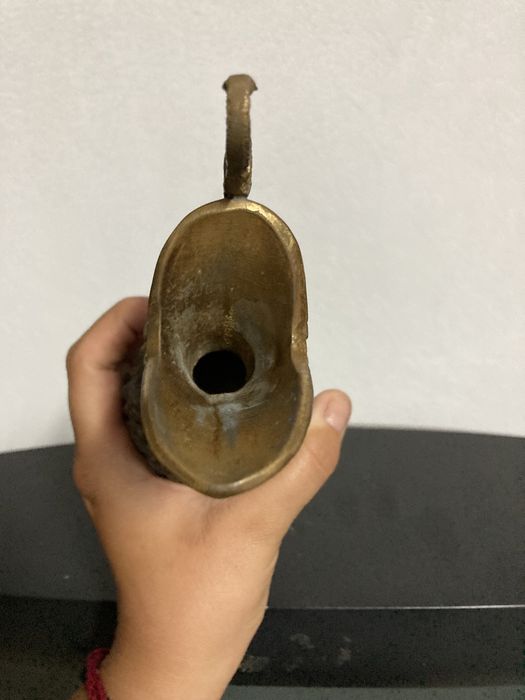 Jarra de bronze antiga