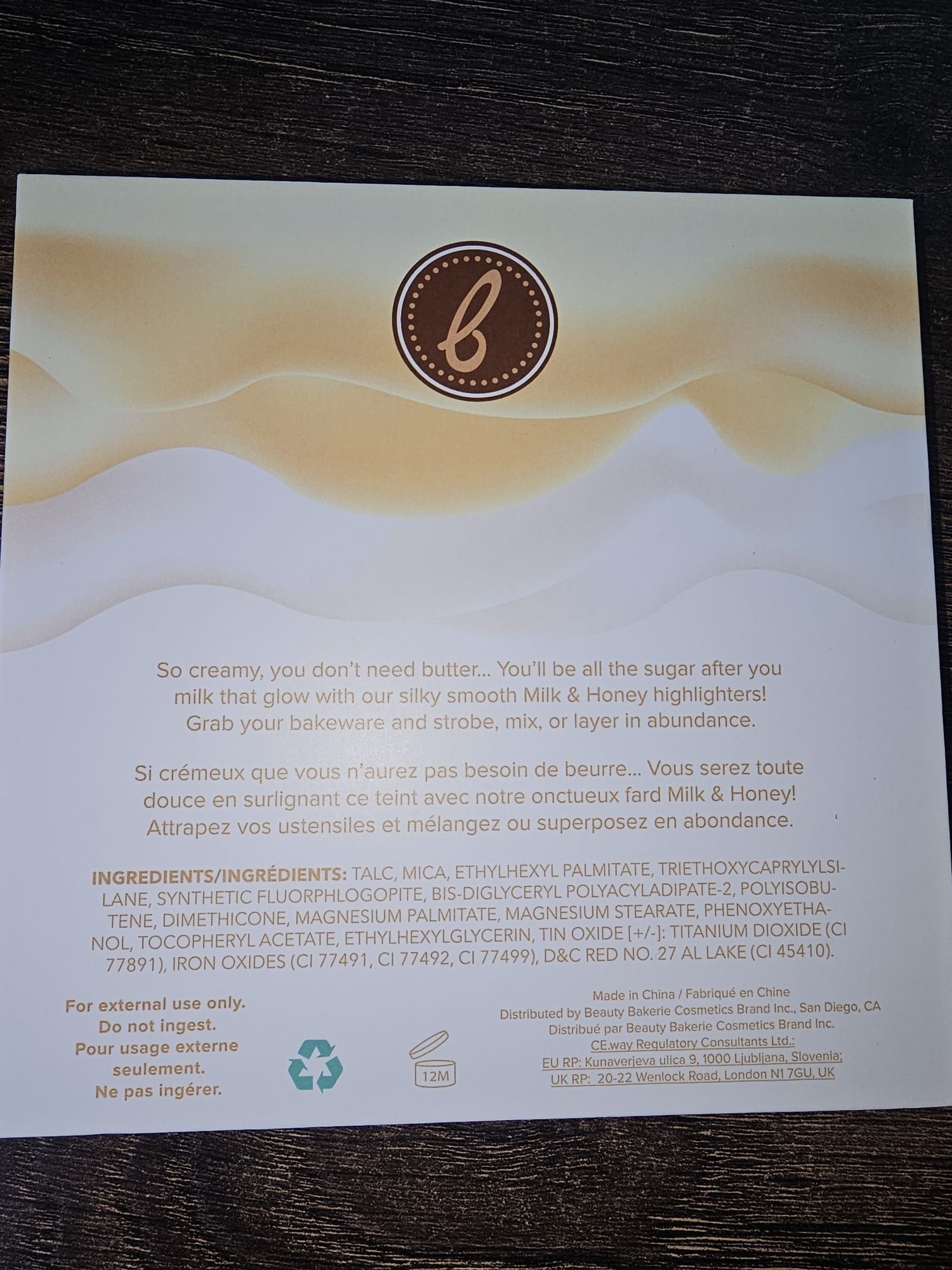 Paleta konturująca,  rozswietlacze Beauty bakerie milk&honey