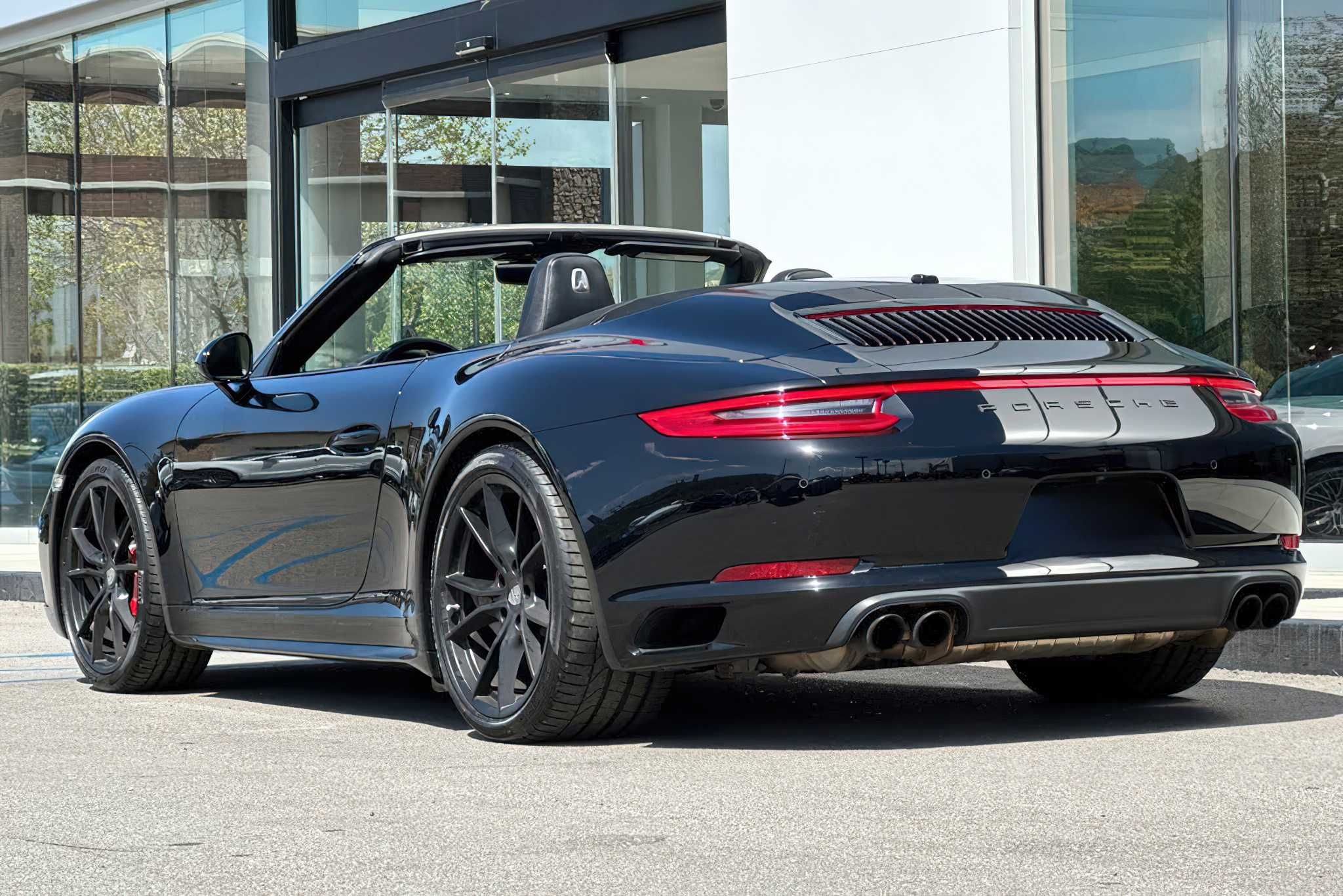 Porsche 911 Carrera 4S 2019